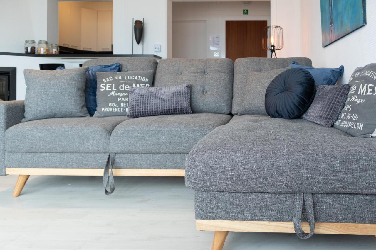 Modern appartement met uniek zeezicht Koksijde Exterior foto